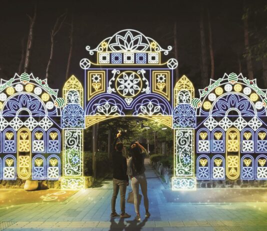 ‘호수의 가을과 겨울 그리고 루미나리에’ 석촌호수 빛 축제 내년 2월까지!