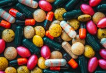 건강한 삶을 위한 식단과 운동 red and brown medication pill